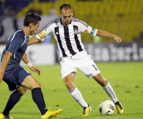 Lazevski (R) edged Mojsov; photo: partizan.rs