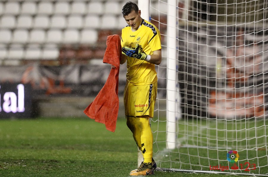Dimitrievski during the match against Rayo; photo: La Liga