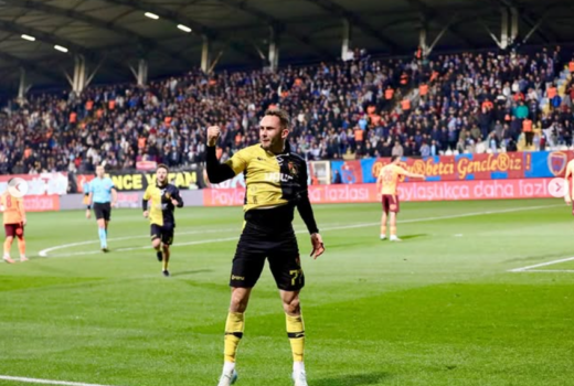 Mario Krstovski (Istanbulspor) celebrates after scoring; by: instagram.com/krstovski9