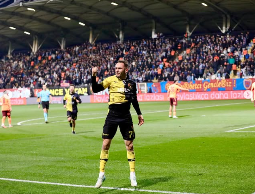 Mario Krstovski (Istanbulspor) celebrates after scoring; by: instagram.com/krstovski9