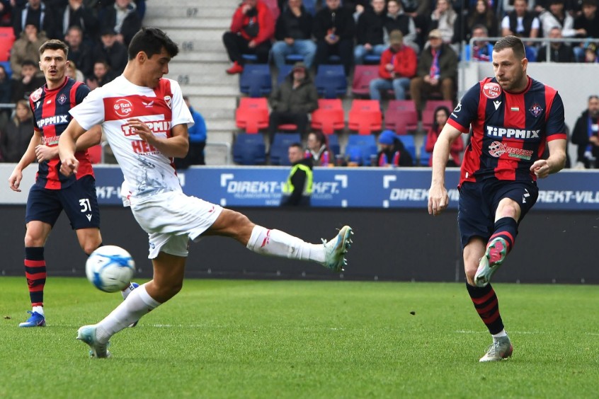 Nemanja Antonov #7 (first from the right), photo by Nyíregyháza Spartacus FC