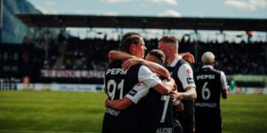Ezgjan Alioski (in the middle), photo: FC Lugano